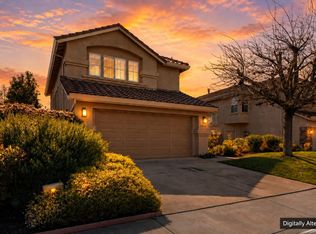 25215 Azalea Ct, Salinas, CA 93908