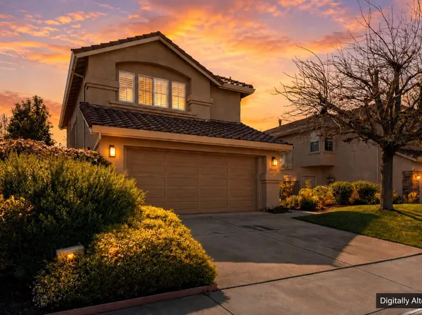25215 Azalea Ct, Salinas, CA 93908