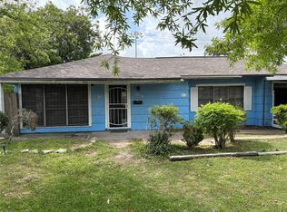 5914 Ridgeway Dr, Houston, TX 77033
