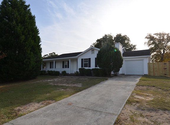 2nd image of 142 Muirfield Ct