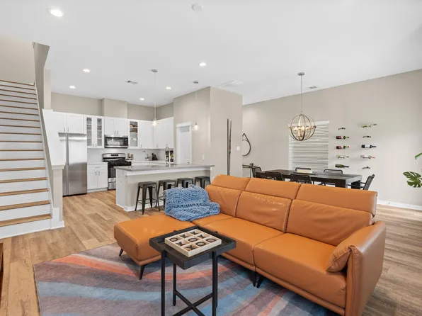 413 Stonework Oaks Ln, Houston, TX 77076
