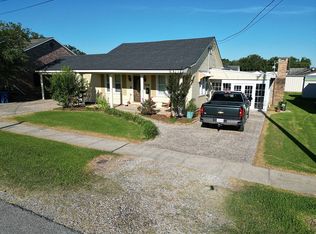 708 S Polk St, Rayne, LA 70578