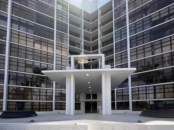 200 Leslie Dr APT 924, Hallandale Beach, FL 33009