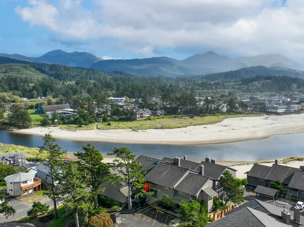 353 N Breaker Point Dr #353, Cannon Beach, OR 97110