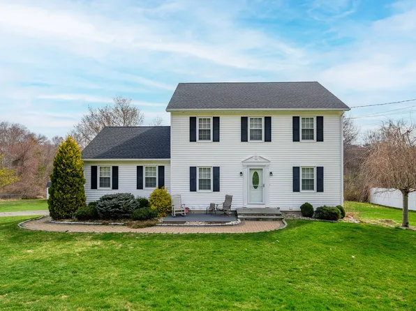 39 Overlook Drive, New Milford, CT 06776