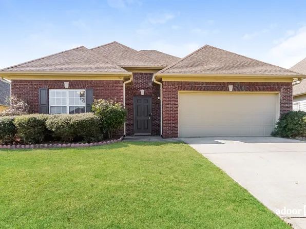 125 Macon Ct, Calera, AL 35040