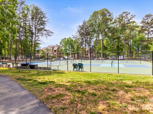 372 Northwest Dr, Davidson, NC 28036