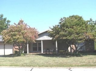 1633 Hawthorne Dr, Mount Vernon, IN
