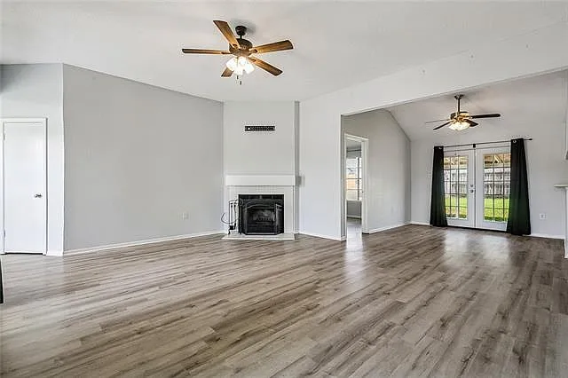 3 bed, 2.0 bath, 1420 sqft, $1,600 — Photo 4