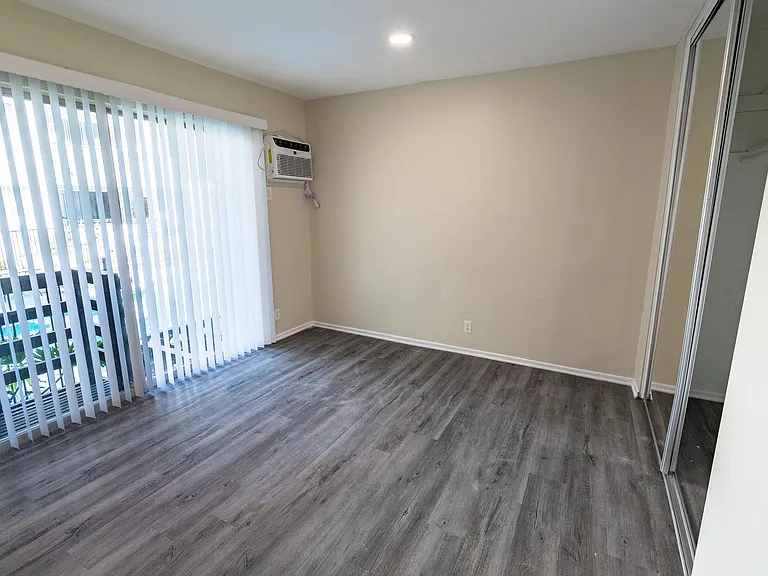 4950 Coldwater Canyon — Photo 12