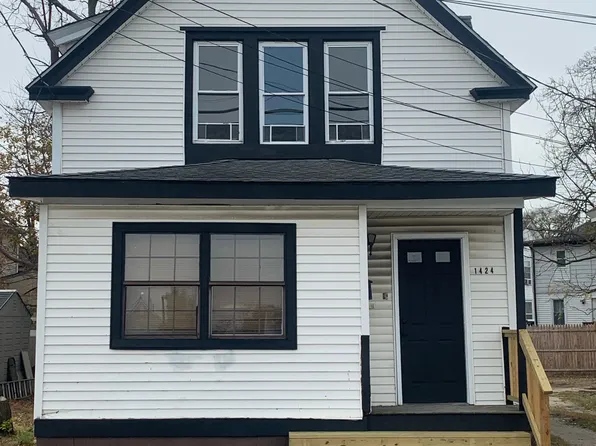 1424 S Delaware St, Paulsboro, NJ 08066