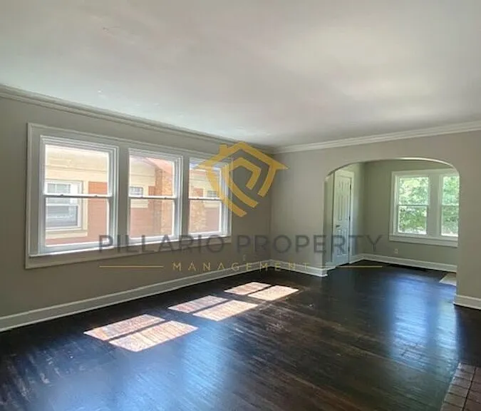 4515 N College Ave — Photo 10