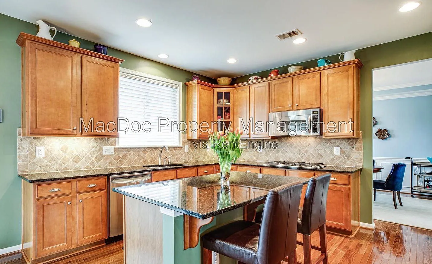 4 bed, 2.5 bath, 3460 sqft, $2,795 — Photo 3