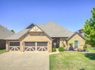 3909 Montclair Dr, Edmond, OK 73013