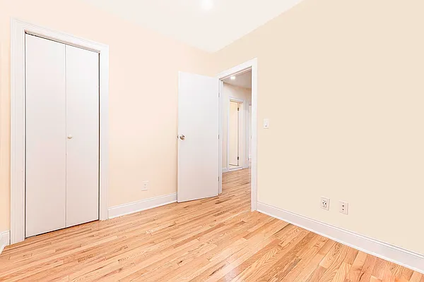 Rented by REAL New York | media 25