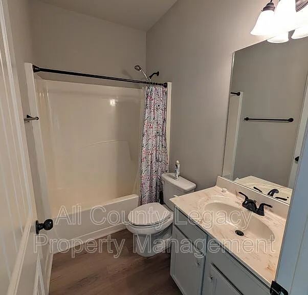 526 Georgia Cir — Photo 14