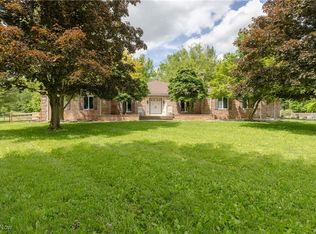 978 Housel Craft Rd, Bristolville, OH 44402