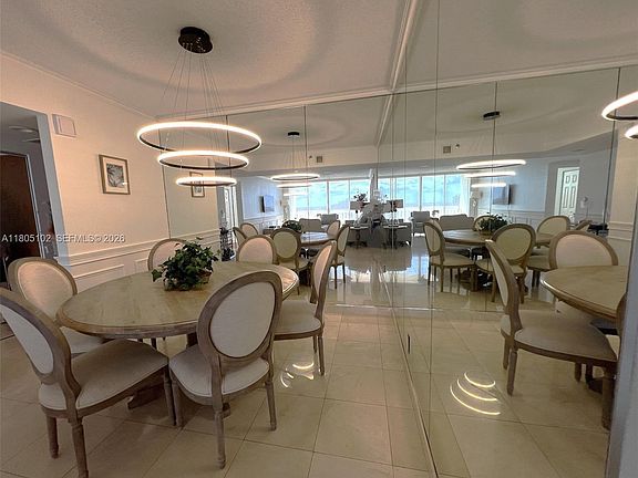 4th image of 1000 W Island Blvd APT 2412