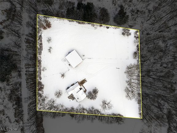 3rd image of 2611 Smith Kramer St NE