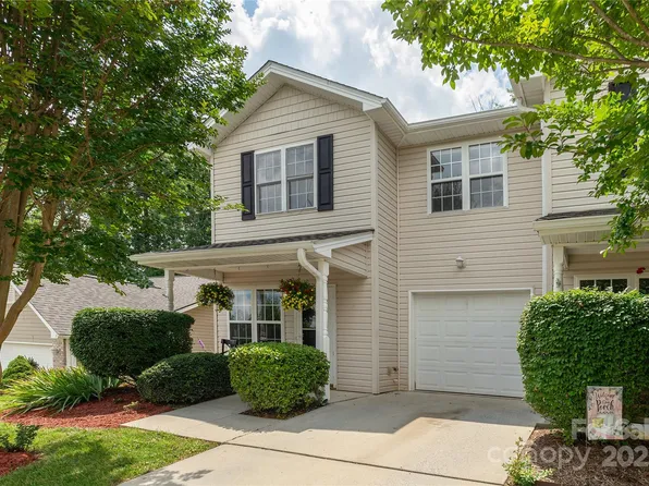 256 Farington Cir, Fletcher, NC 28732