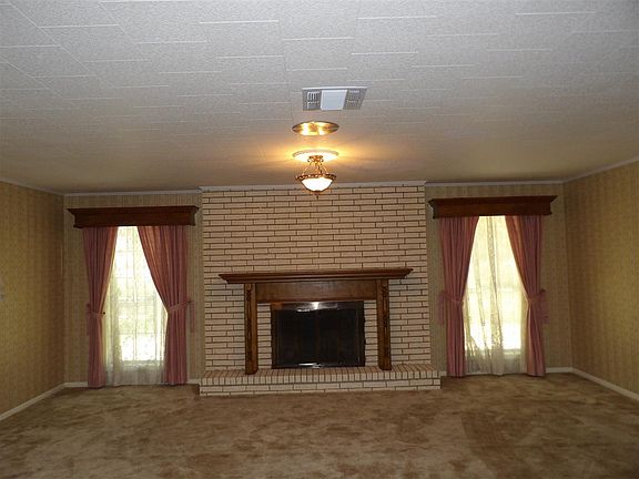 3rd image of 10288 E Park Ave
