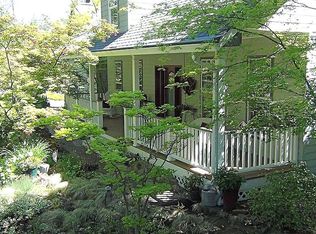 299 Wildrose Ln, Grants Pass, OR 97527