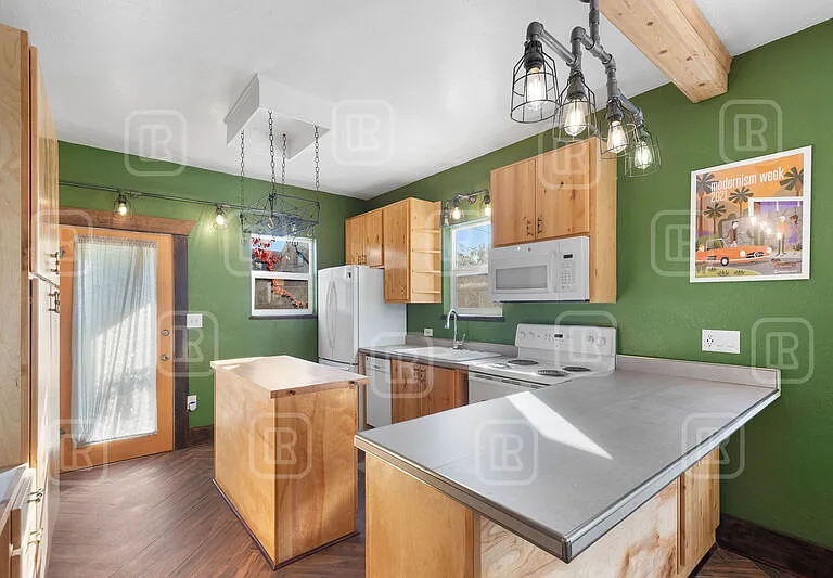 1414 N Adams St — Photo 7