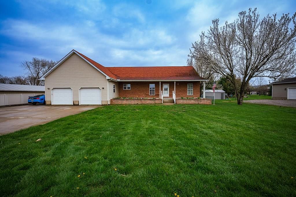 1610 Maple Grove Rd, Chillicothe, OH 45601 Zillow