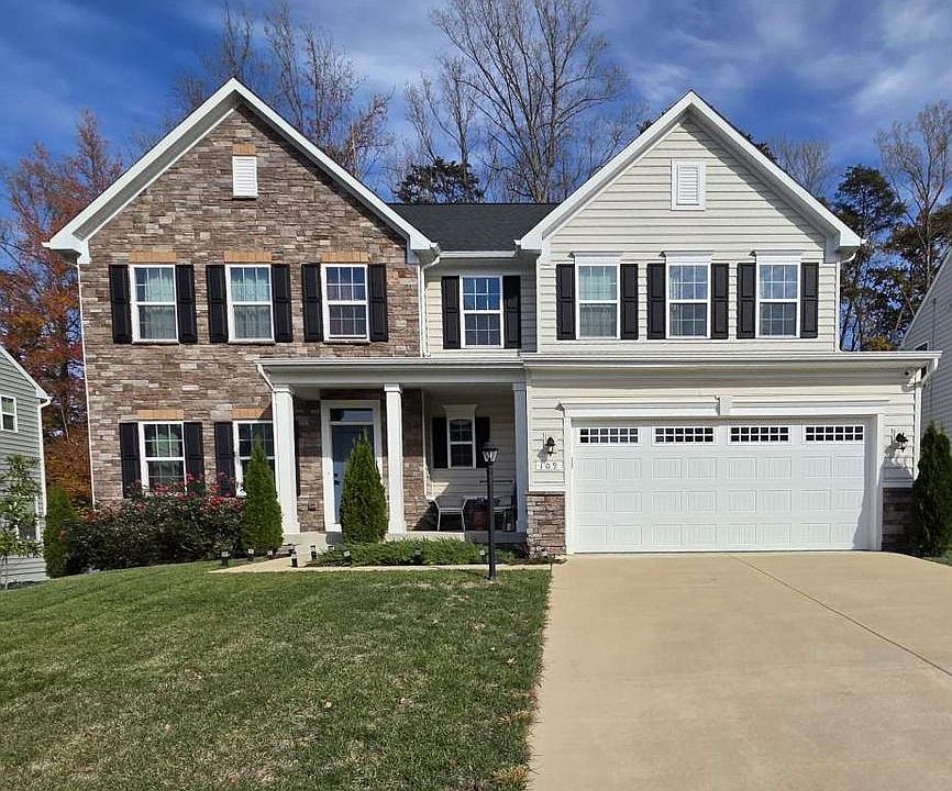 1st image of 109 Mountain Path Ln