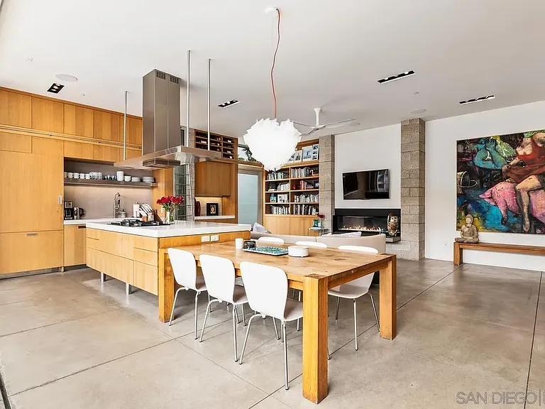8001 Calle De La Plata — Photo 26