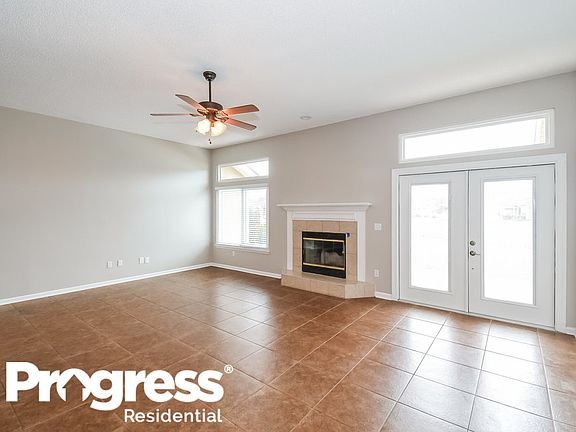 3rd image of 2552 Watermill Dr