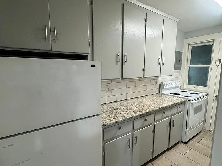 3206 Wellington Rd — Photo 24