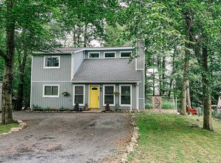 6231 Park Pl, Tobyhanna, PA 18466