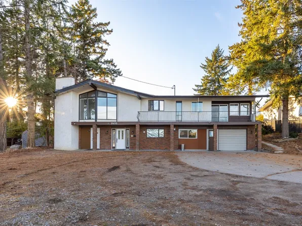 2650 Thacker Dr, West Kelowna, BC V1Z 1W3