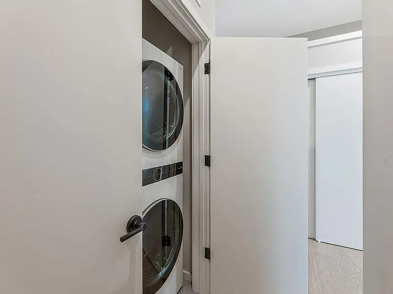 521 Mangum St #23 — Photo 8