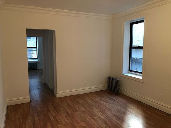 4th image of 224 E 48th St #1DD
