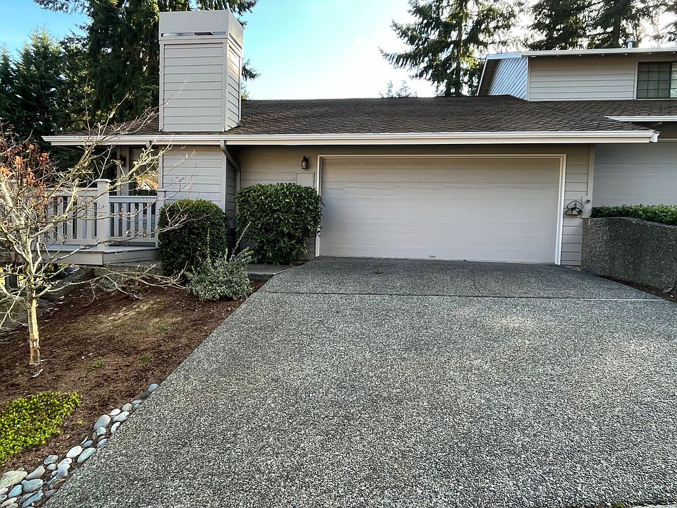 1st image of 16151 SE 33rd Ln