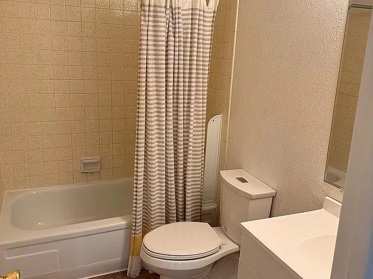 726 Delaware Ave #A — Photo 14