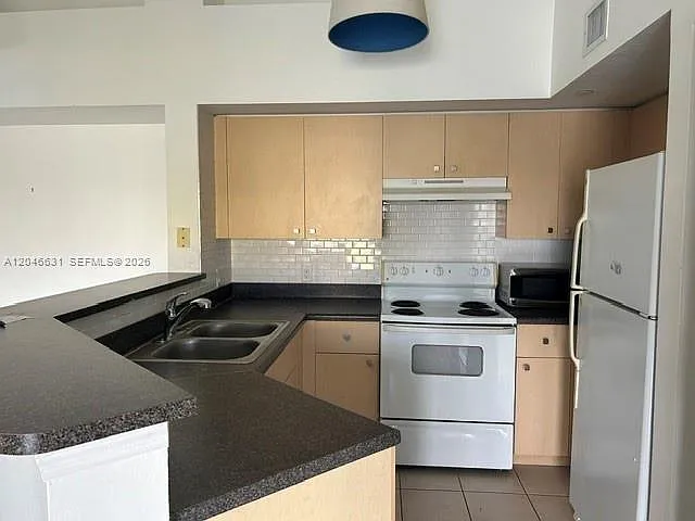 4190 San Marino Blvd #208 — Photo 9