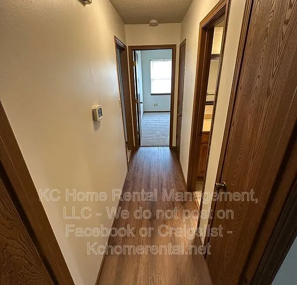 735 NE Barnes Dr #B — Photo 19