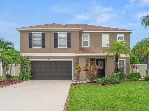 5917 NW Brianna Court, Port St Lucie, FL 34986