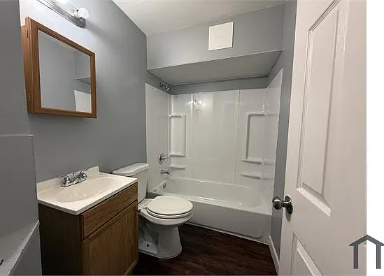 452 Bluff Dr — Photo 8