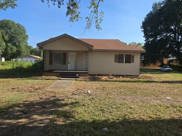 2105 W 16th St, Texarkana, TX 75501