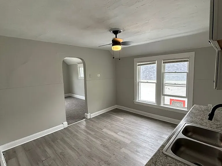 12918 Ferris Ave — Photo 13