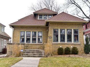 2409 N 66th St, Wauwatosa, WI 53213