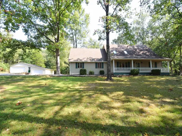 15148 E Green Rd, Mount Vernon, IL 62864