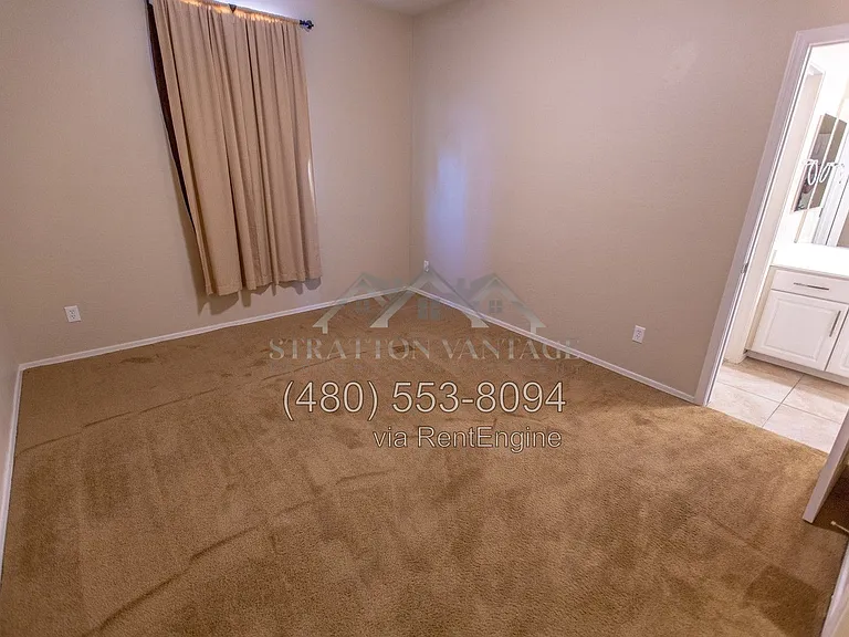 18295 W Saguaro Ln — Photo 5