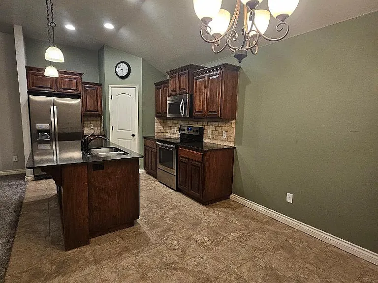 2732 Lerkim Ln — Photo 8