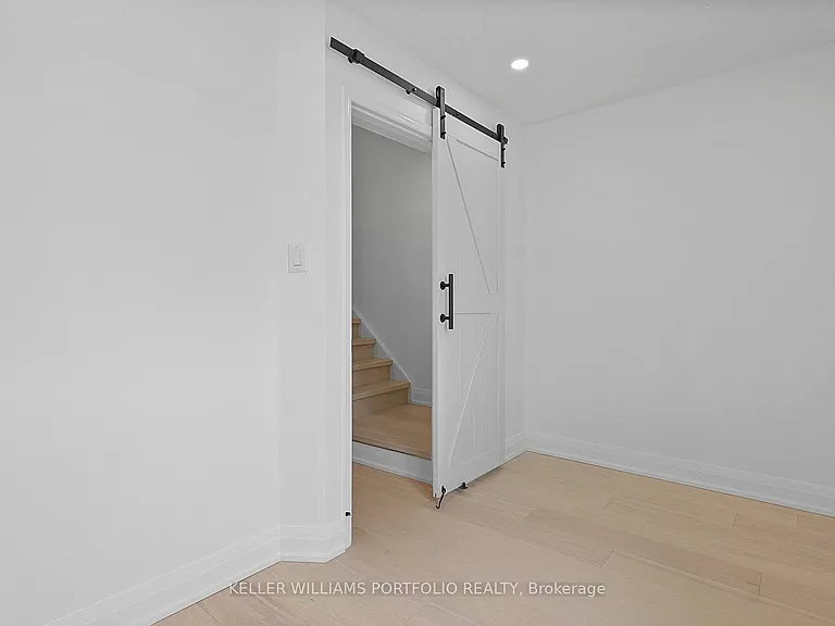 9542 Sheppard Ave E — Photo 24