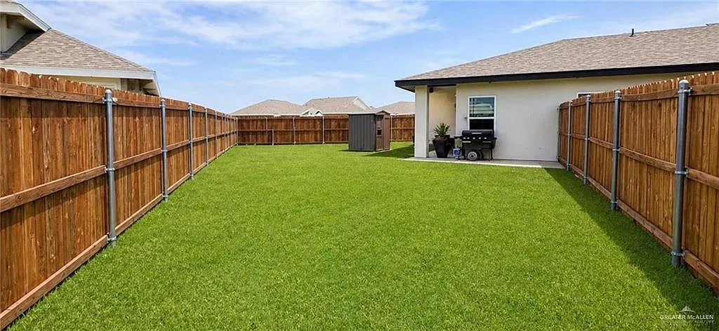 Building Photo - 906 S Tecate Dr